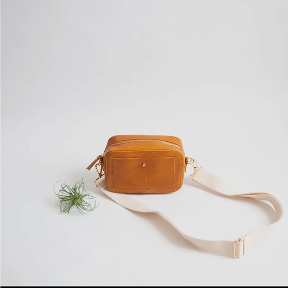 The Funky Monkey Handbags - Stylish Tan Crossbody Bag
